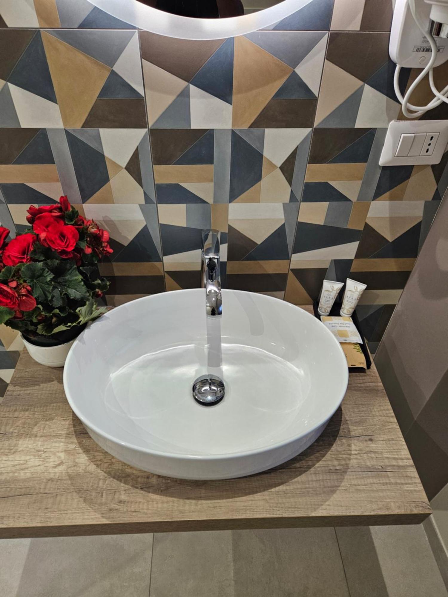Santrid Suites Катания Екстериор снимка